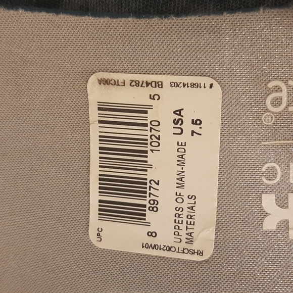 Reebok Zoku sneakers US 7.5. On the promotion pic - 🔥 Coral color. Not my color - Picture 11 of 15